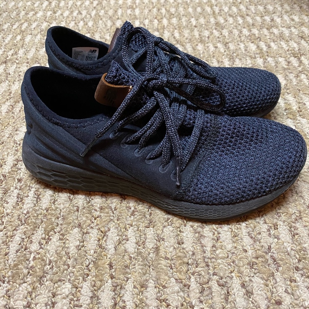 New Balance tennis shoes